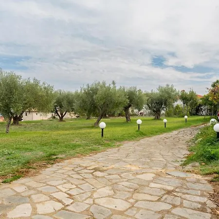 Stylish Bedsit Getaway 2 At Kriopighi Prázdninový dům *