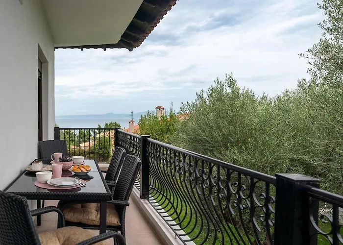 펜션 Stylish Bedsit Getaway 2 At Kriopighi *